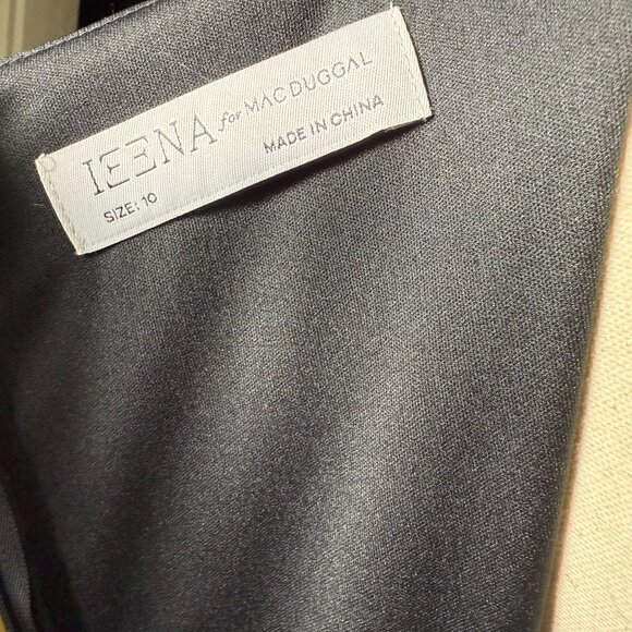 NWT Ieena For Mac Duggal Metallic Black & Gold Long Sleeve Gown Size 10 - Picture 6 of 12